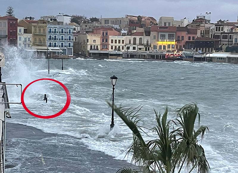  φωτογραφία από parakritika.gr