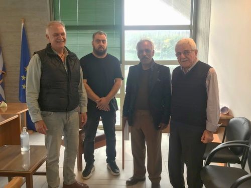 synantisi me ekprosopous roma