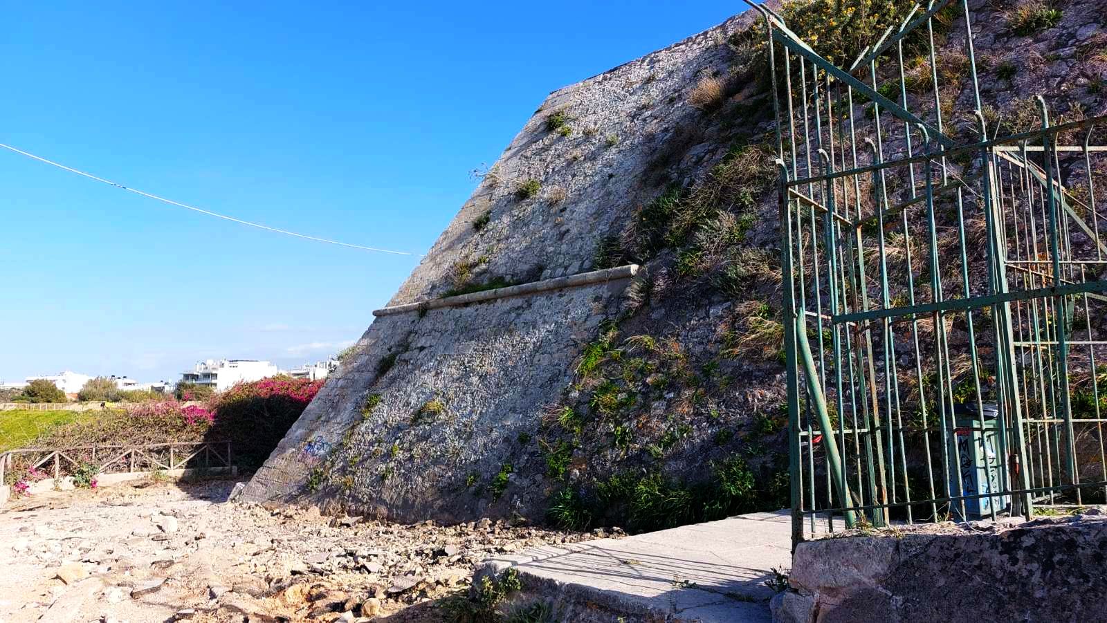 tafos kazantzaki erga