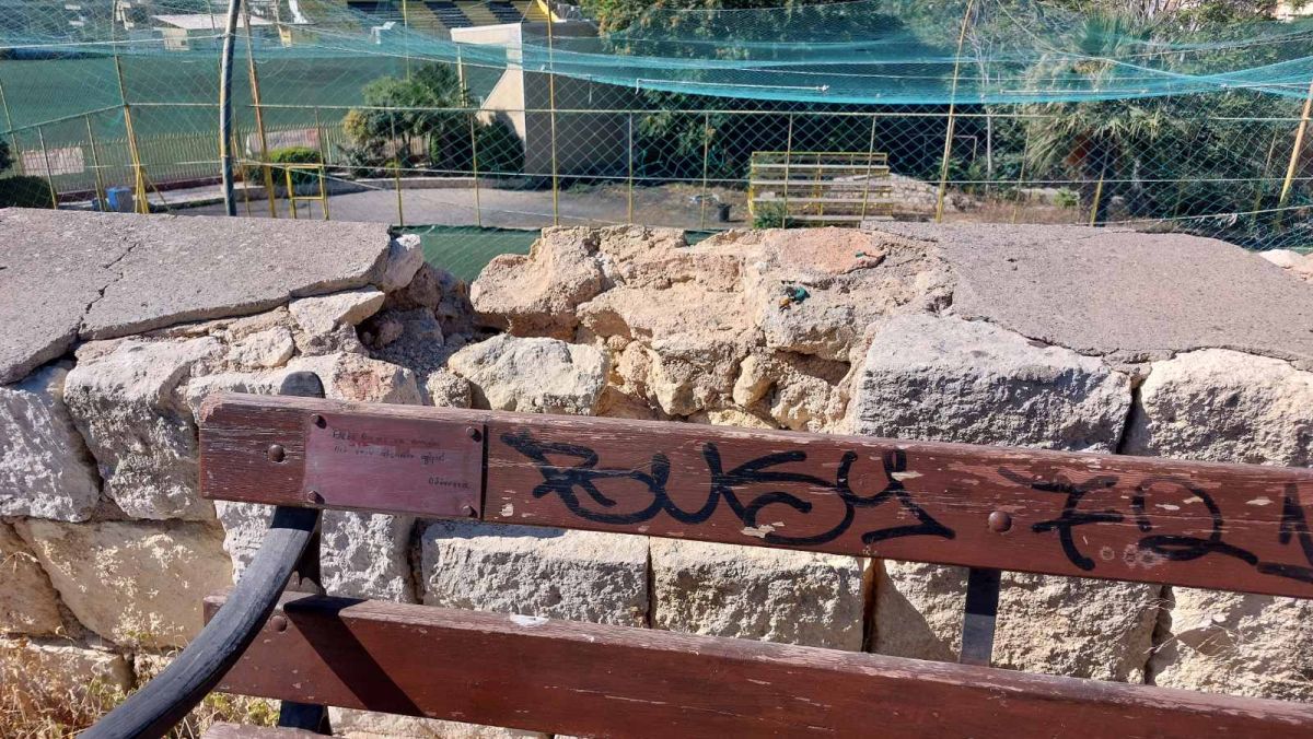 tafos kazantzaki vromia4