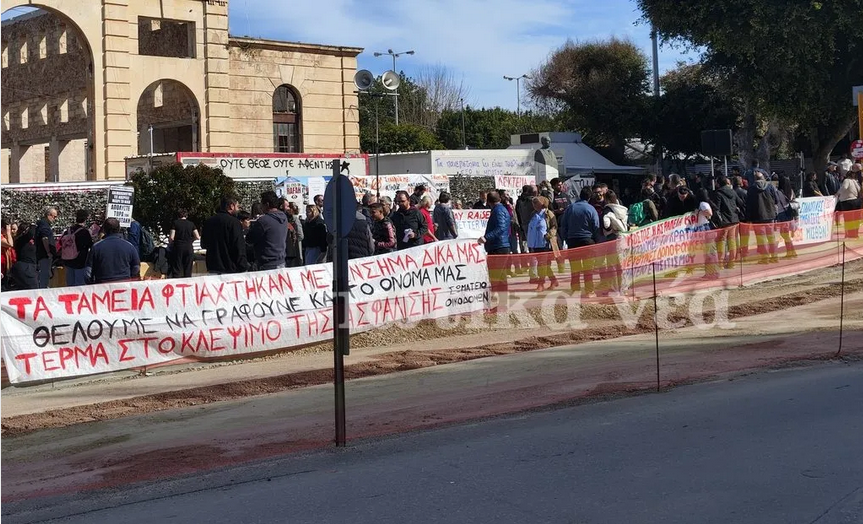 Στους δρόμους και η Κρήτη για τη θλιβερή επέτειο της τραγωδίας των Τεμπών