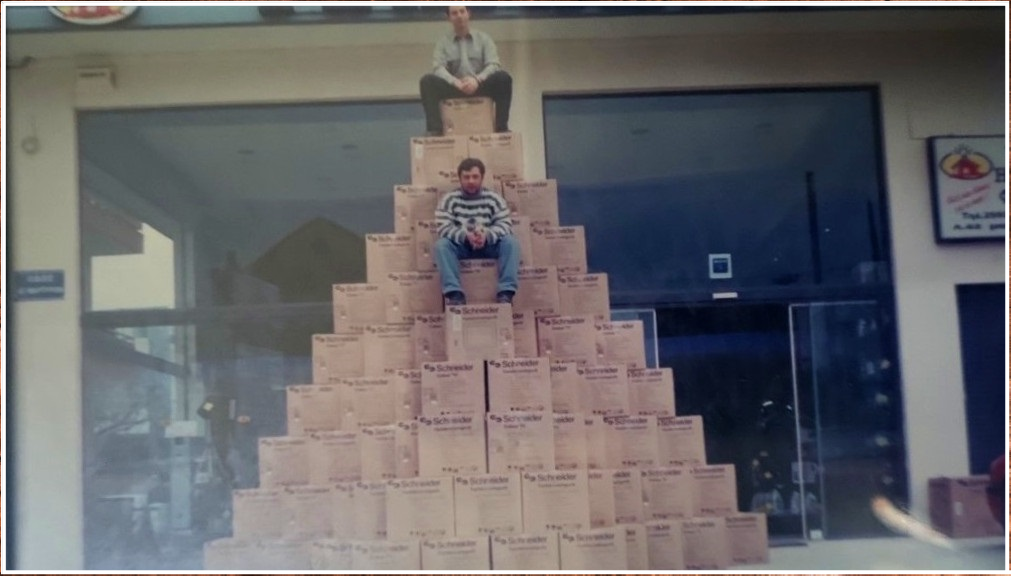 Ηλεκτρικά Τζωράκης 62 Μαρτύρων