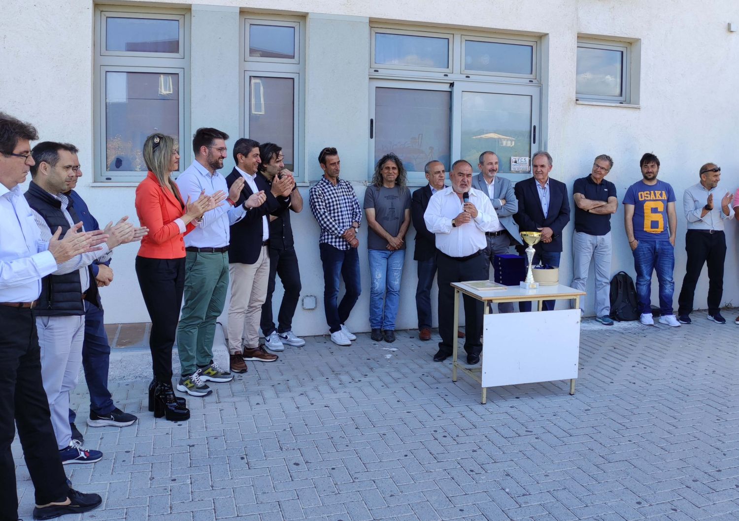 vraveysi omadas podosfairou3