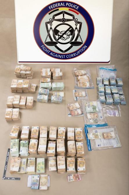 Εύα Καϊλή διαφθορά, χρήματα