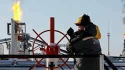 Πάνω από τα 100 δολάρια το βαρέλι το Μπρεντ, στο υψηλότερο επίπεδο από τον Αύγουστο του 2022