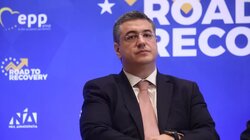 Τζιτζικώστας από Ουάσιγκτον: Σοκ στην παγκόσμια οικονομία αν συνεχιστεί η κρίση στα Στενά του Ορμούζ