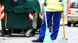 εργαζομενος καθαριότητα