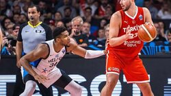 Αλπερέν Σενγκούν, Ανάρτηση