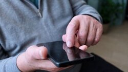 apati ilikiomenos kinito