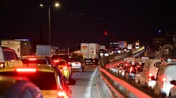 Ουρές χιλιομέτρων στην Αθηνών-Λαμίας