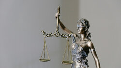 δικαιοσύνη 