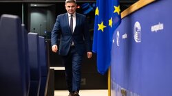 Νικόλας Φαραντούρης: Ζητά κυρώσεις για τις σφαγές Κούρδων στη Συρία 