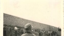 Καισαριανή: Αδημοσίευτες φωτογραφίες-ντοκουμέντο από τα πρόσωπα των 200 εκτελεσθέντων στο Σκοπευτήριο!