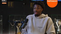 Αντετοκούνμπο: «Θέλω να πάρω ένα τρόπαιο με τον Άρη Betsson - Το σχόλιο του Γιάννη που με πλήγωσε και με άλλαξε» (vid)