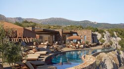 The Revery, Ξενοδοχείο, Ελαφονήσι