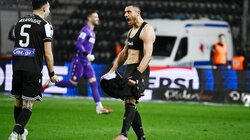 Γιώργος Γιακουμάκης: Το πρόσωπο του “ασπρόμαυρου” τελικού