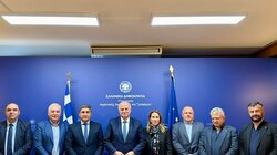 Ηράκλειο: Σύσκεψη στο ΥΠΑΑΤ για την αγροτική οδοποιία και τα αρδευτικά έργα στην ενδοχώρα