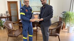 Στον Δήμαρχο Χανίων Παναγιώτη Σημανδηράκη ο νέος Διοικητής Πυροσβεστικών Υπηρεσιών Χανίων, Σταύρος Καλογιαννάκης