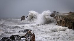 Θάλασσα, Κύματα, Κακοκαιρία