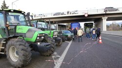Με τρακτέρ και λεωφορεία οι αγρότες της Καρδίτσας στο συλλαλητήριο στην Αθήνα