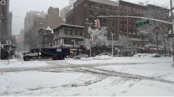 Ισχυρότατη χιονοθύελλα παρέλυσε τη Νέα Υόρκη και τις βορειοανατολικές ΗΠΑ