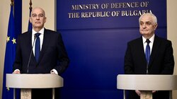 Δένδιας: «Ελληνικά Patriot και F-16 καλύπτουν τον βουλγαρικό εναέριο χώρο λόγω των απειλών από τον πόλεμο στο Ιράν»