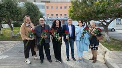 Λουλούδια, Αστυνομικοί, ΝΔ