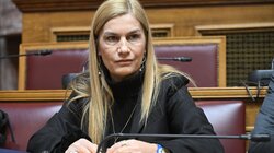 Σέβη Βολουδάκη: Έτοιμα τα δύο σενάρια για την απαγόρευση της μπούρκας στη χώρα μας – Καμία τέτοια συζήτηση για τη μαντίλα