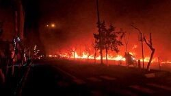 Είμαστε έτοιμοι για ολοκληρωτικό πόλεμο, λένε οι Φρουροί της Επανάστασης - Επίθεση της Χεζμπολάχ με 100 ρουκέτες στο Ισραήλ που απαντά με αεροπορική επιδρομή στη Βηρυτό