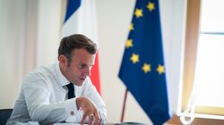 Μακρόν: H G7 προσανατολίζεται στην άντληση πετρελαίου από τα στρατηγικά αποθέματα των χωρών