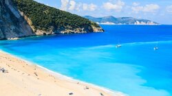 Ιεράπετρα: Ζητούν αναβολή για την κατεδάφιση στις πέργκολες των εστιατορίων