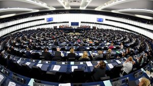 Η ΕΕ εξετάζει την πρωτοβουλία “Δική μου η φωνή, δική μου η επιλογή” για πρόσβαση σε ασφαλείς αμβλώσεις