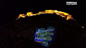  Πρωτοχρονιά στο Ναύπλιο με τεράστια Ελληνική σημαία και ψηφιακά βεγγαλικά 