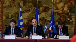 Ν. Δένδιας: Η Γαλλία εκφράζει την επιτομή της ευρωπαϊκής αλληλεγγύης