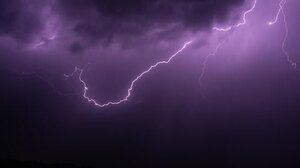 Κεραυνός σκότωσε 150 ζώα σε κτηνοτροφική μονάδα