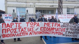 Μειωμένους λογαριασμούς ρεύματος ζητούν οι αγρότες των Χανίων