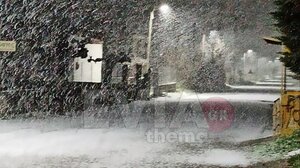 Μάχη με τον χιονιά στην Εύβοια