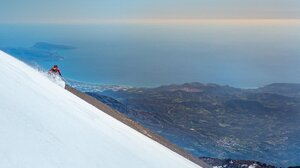 NYT: Όποιος θέλει το καλύτερο σκι την άνοιξη, ας δοκιμάσει την Κρήτη