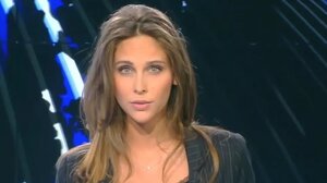 Ισλαμιστές απειλούν να αποκεφαλίσουν τη δημοσιογράφο Οφελί Μενιέ