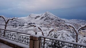 Μαγευτικό ξημέρωμα στον κατάλευκο Προφήτη Ηλία