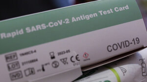  Από σήμερα η διάθεση self test για μαθητές και εμβολιασμένους εκπαιδευτικούς από τα φαρμακεία 