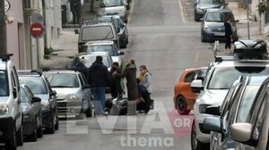 Αυτοκίνητο συγκρούστηκε με μηχανάκι delivery – Τραυματίστηκε σοβαρά ο οδηγός
