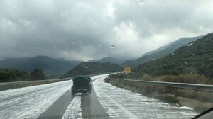 Έντονη χαλαζόπτωση στη Βιάννο: Ανησυχούν οι ελαιoπαραγωγοί