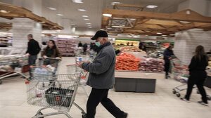 Κύμα ακρίβειας «πνιγεί» τα νοικοκυριά: Μέτρα - σωσίβιο αναζητά η κυβέρνηση