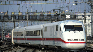 Investigate Europe: Καταργήθηκαν στην Ελβετία και η ΤΡΑΙΝΟΣΕ τα έφερε Ελλάδα