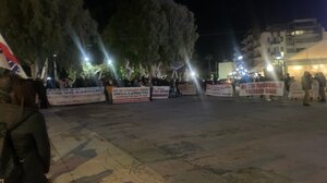 Βγήκαν στην Πλατεία και διαμαρτυρήθηκαν 