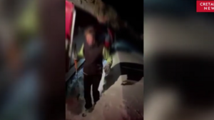 Καρέ-καρέ η διάσωση της οικογένειας που εγκλωβίστηκε στα χιόνια