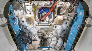 Μόσχα: Οι κυρώσεις θα μπορούσαν να προκαλέσουν πτώση του Διεθνούς Διαστημικού Σταθμού