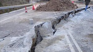 Ο Φρ. Παρασύρης για τη μεγάλη καθίζηση στο δρόμο Ηράκλειο-Μεσαρά