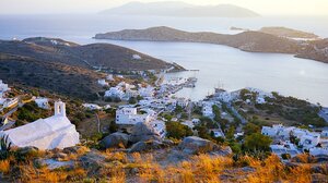 Δήμαρχος ‘Ιου: "Ο κόσμος είναι εδώ, συνεχίζει τις δραστηριότητες του"